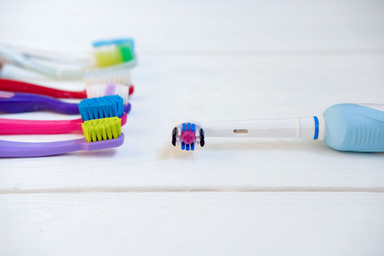 manual toothbrushes and electric toothbrush 2023 11 27 05 19 41 utc